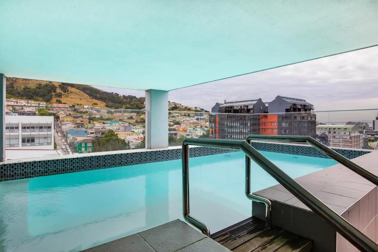 Elegant Modern Apartment Near Table Mountain Cape Town